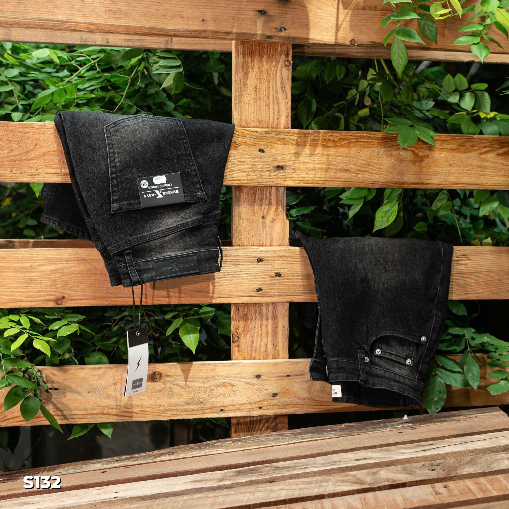 QJ SHORT S132 S133 XÁM ĐEN HUNTER
