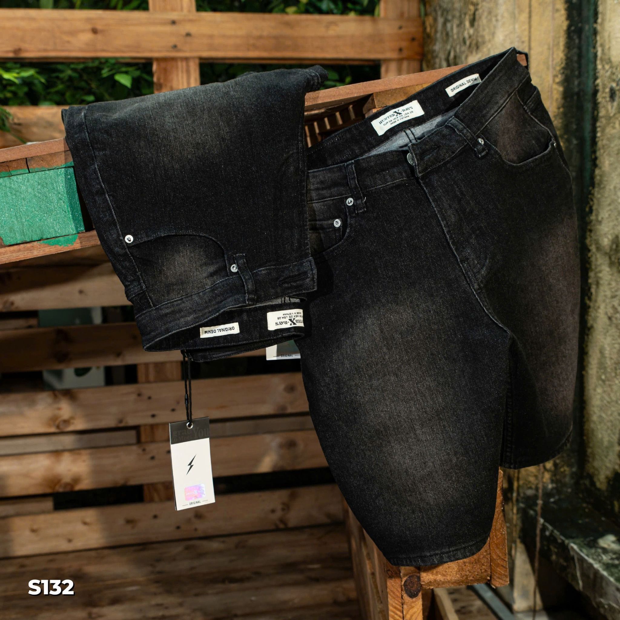 QJ SHORT S132 S133 XÁM ĐEN HUNTER