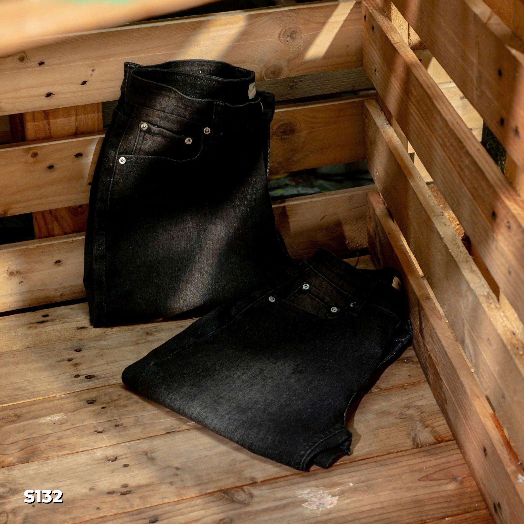 QJ SHORT S132 S133 XÁM ĐEN HUNTER