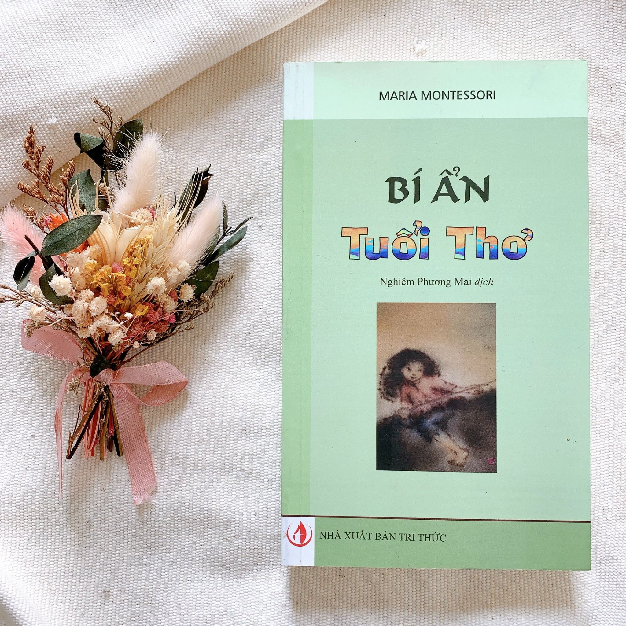 Bí Ẩn Tuổi Thơ | Sách Montessori | VMEF