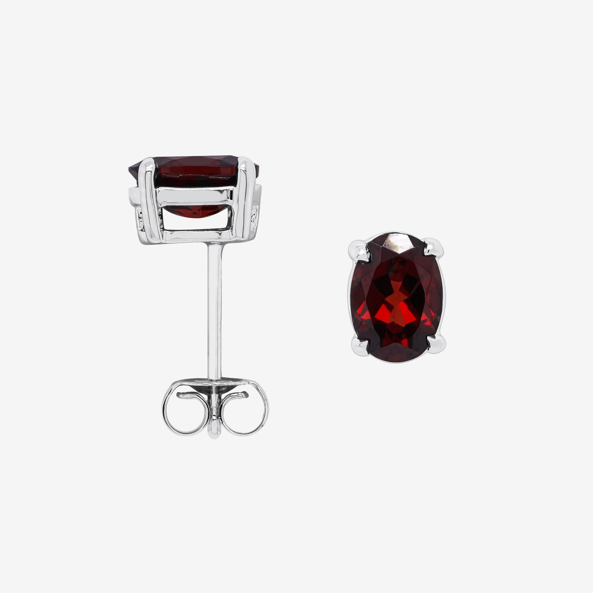 CLASSIC STUD EARRINGS