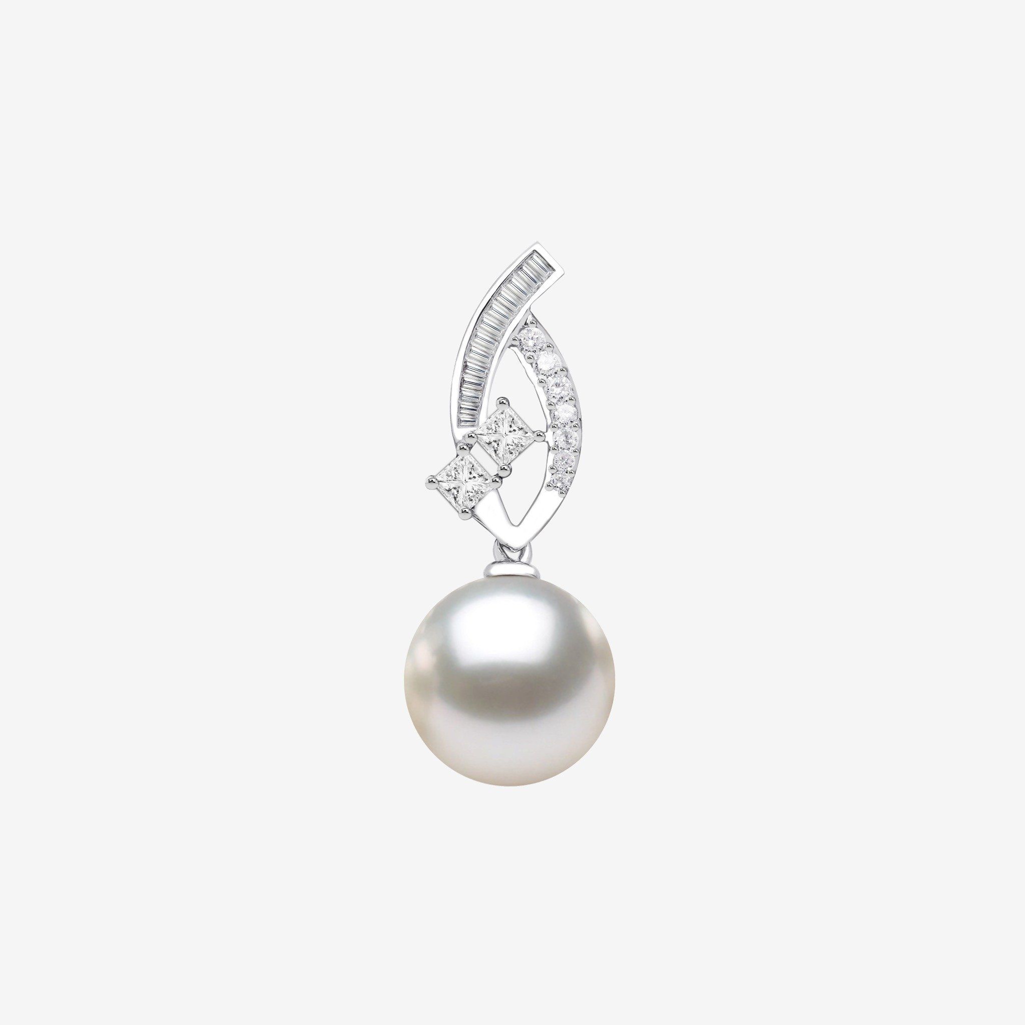 ACCENTED DROPLET PEARL PENDANT