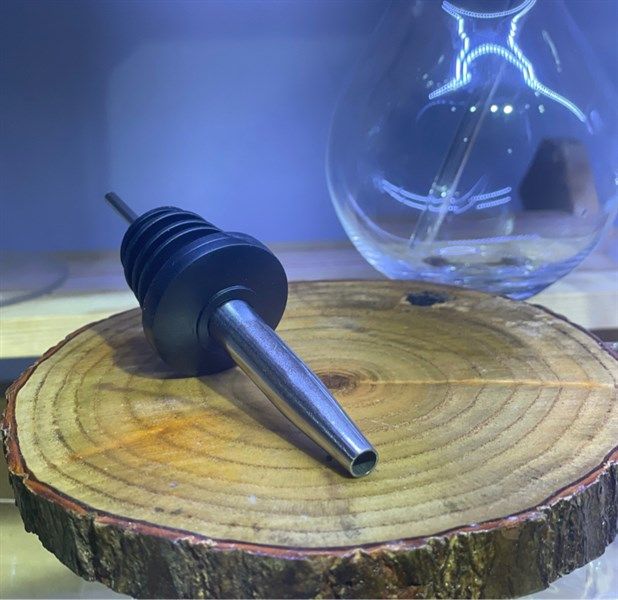 Pour Inox Nhựa Đen