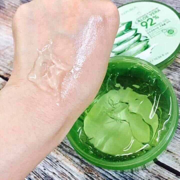 Gel lô hội Nature Republic 92% 300ml