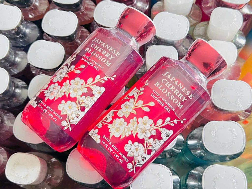 BBW - Gel Tắm 295ml #Cherry Blossom (Mẫu mới)