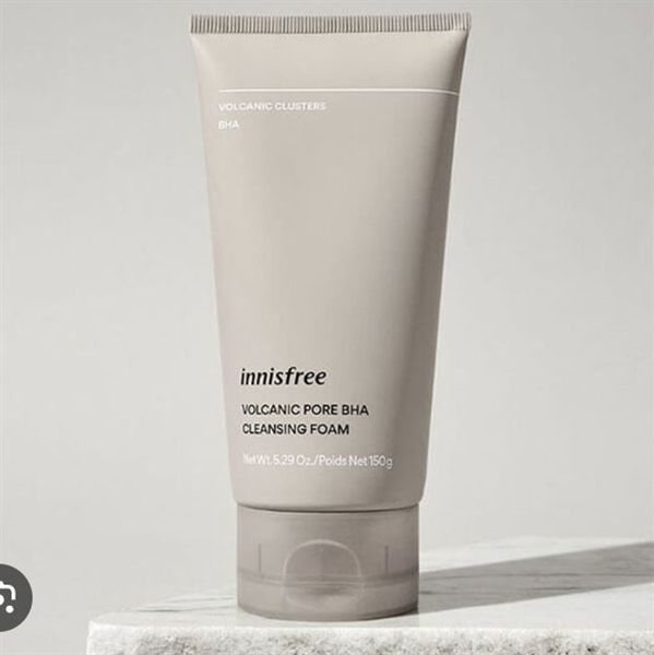 Innisfree - Sữa Rửa Mặt Innisfree Volcanic Pore BHA Cleansing Foam 150ml