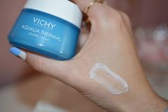 Vichy - Kem Dưỡng Cấp Nước 50ml #Light (Ko tđ)