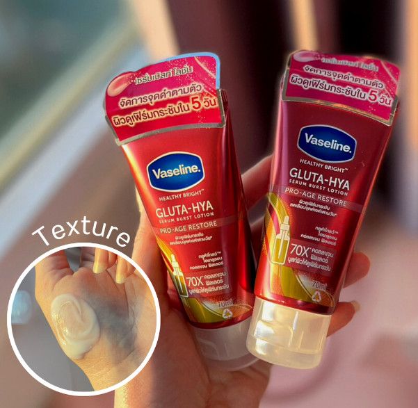 Sữa Dưỡng Thể Vaseline 70X Gluta-Hyal 300ml #Pro-Age Restore ( Tuýp Đỏ )