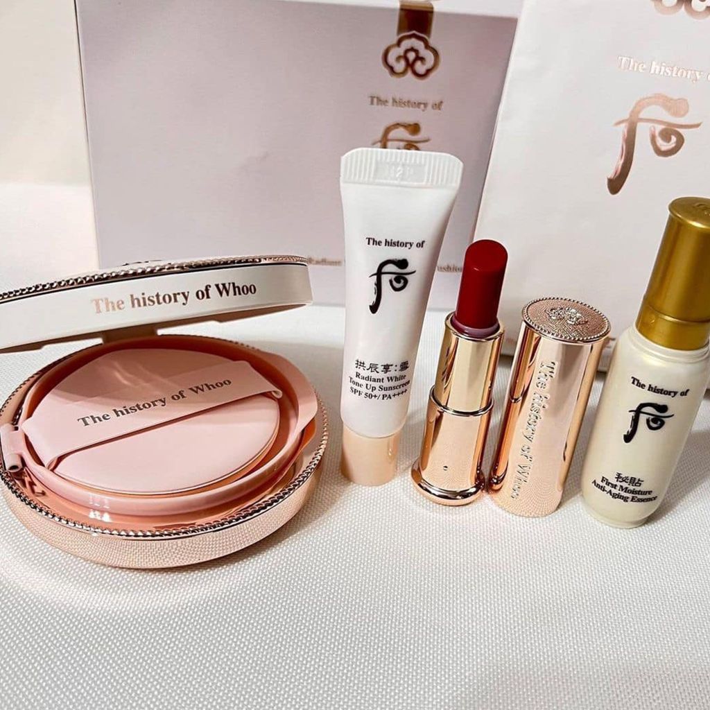 Set Whoo Radiant White Tone Up Sun Cushion Special Set (Kèm 1 Lõi + Sample)