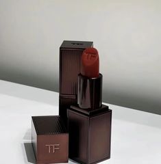 Son TOM FORD Lip Color Matte Limited Edition #02 Rose Petal (Ko Tđ)