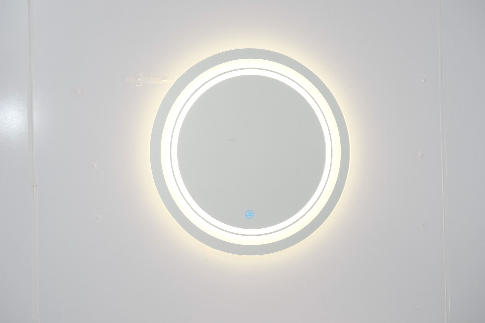  Gương đèn tròn cảm ứng cao cấp Hoàng Thiện GD 3306-8 