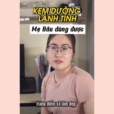 Kem Dưỡng Ẩm Phấn Nụ Hoàng Cung Trọng Lượng 30g