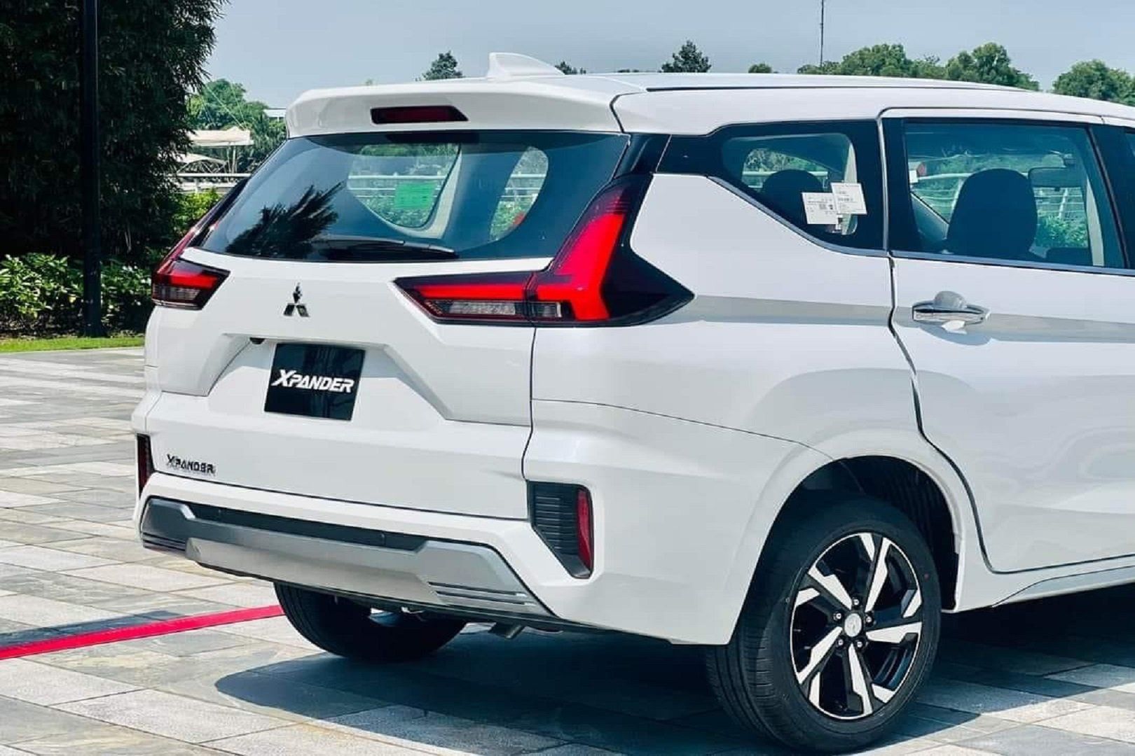 MITSUBISHI XPANDER