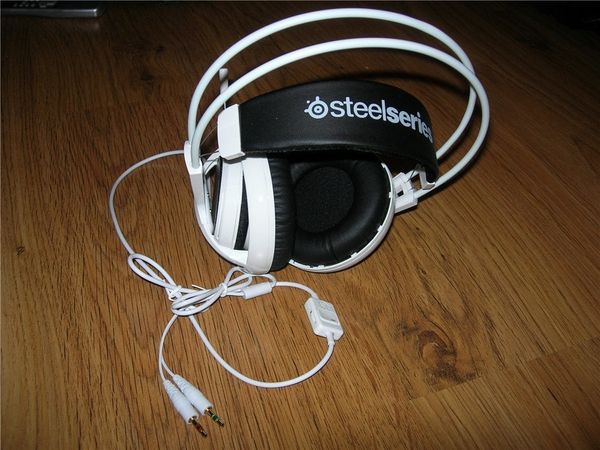  SteelSeries Siberia V2 Black / White / Red 