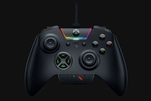  Tay cầm Razer Wolverine Ultimate 