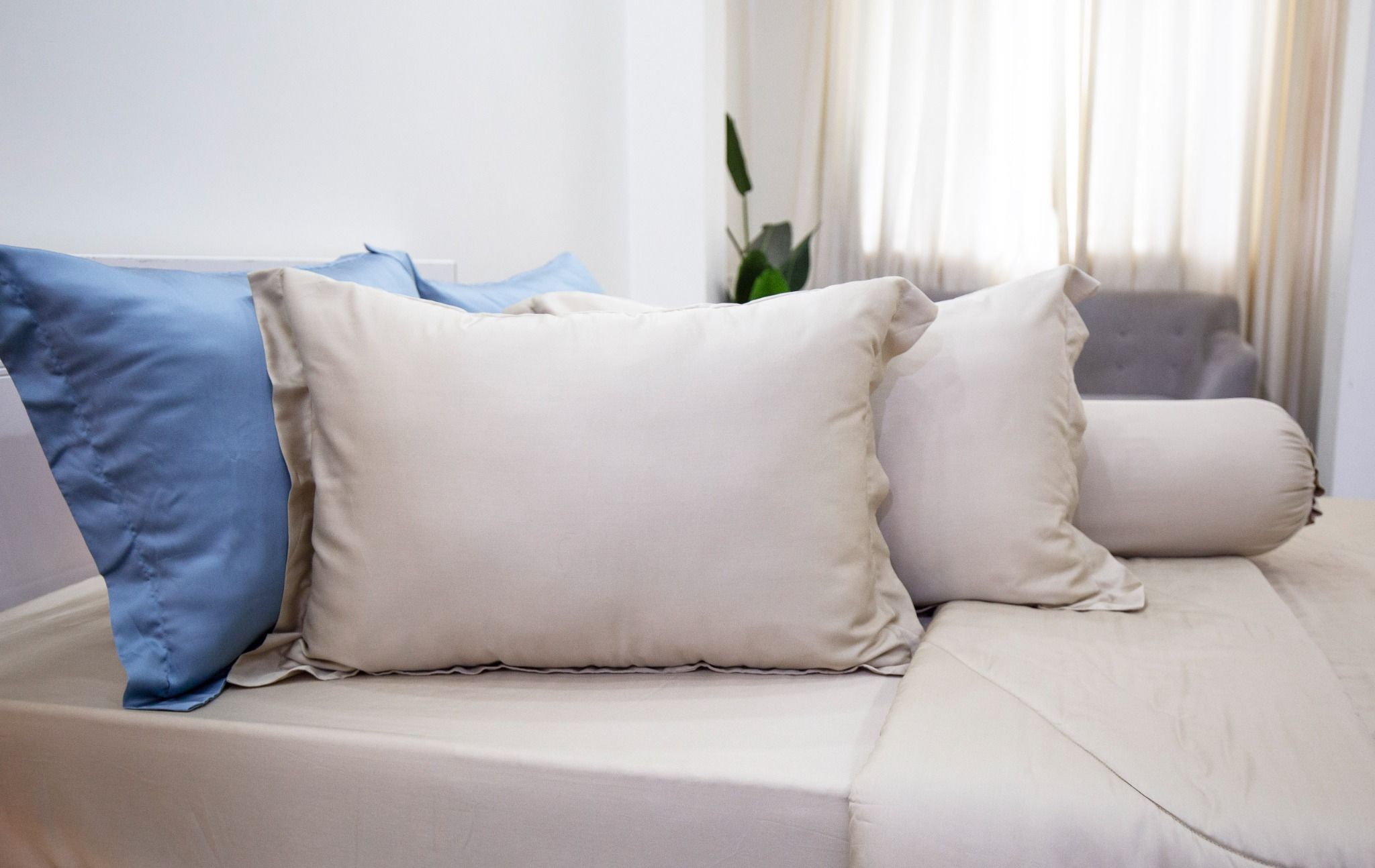 Bộ Drap Giường Tencel Lụa Kem Trơn