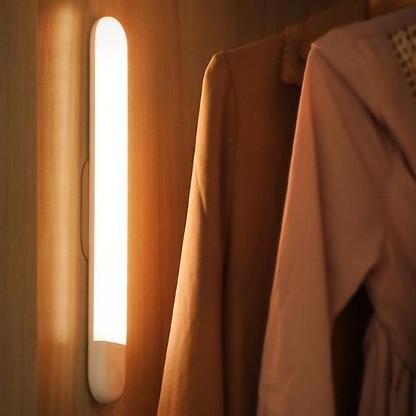 Đèn Baseus Cảm ứng Human Wardrobe