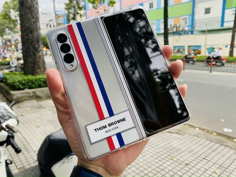 Ốp Zfold 5 Likgus Thombrowne
