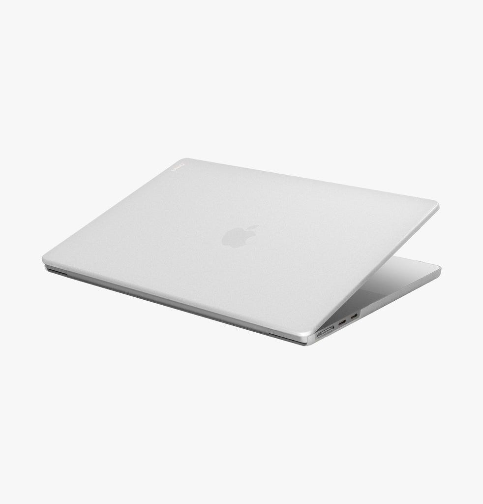 Ốp Macbook Air M2 UNIQ Claro (Mattle Clear)