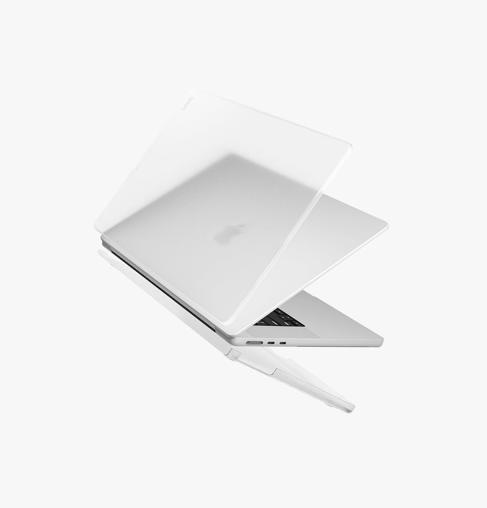Ốp Macbook Air M2 UNIQ Claro (Mattle Clear)