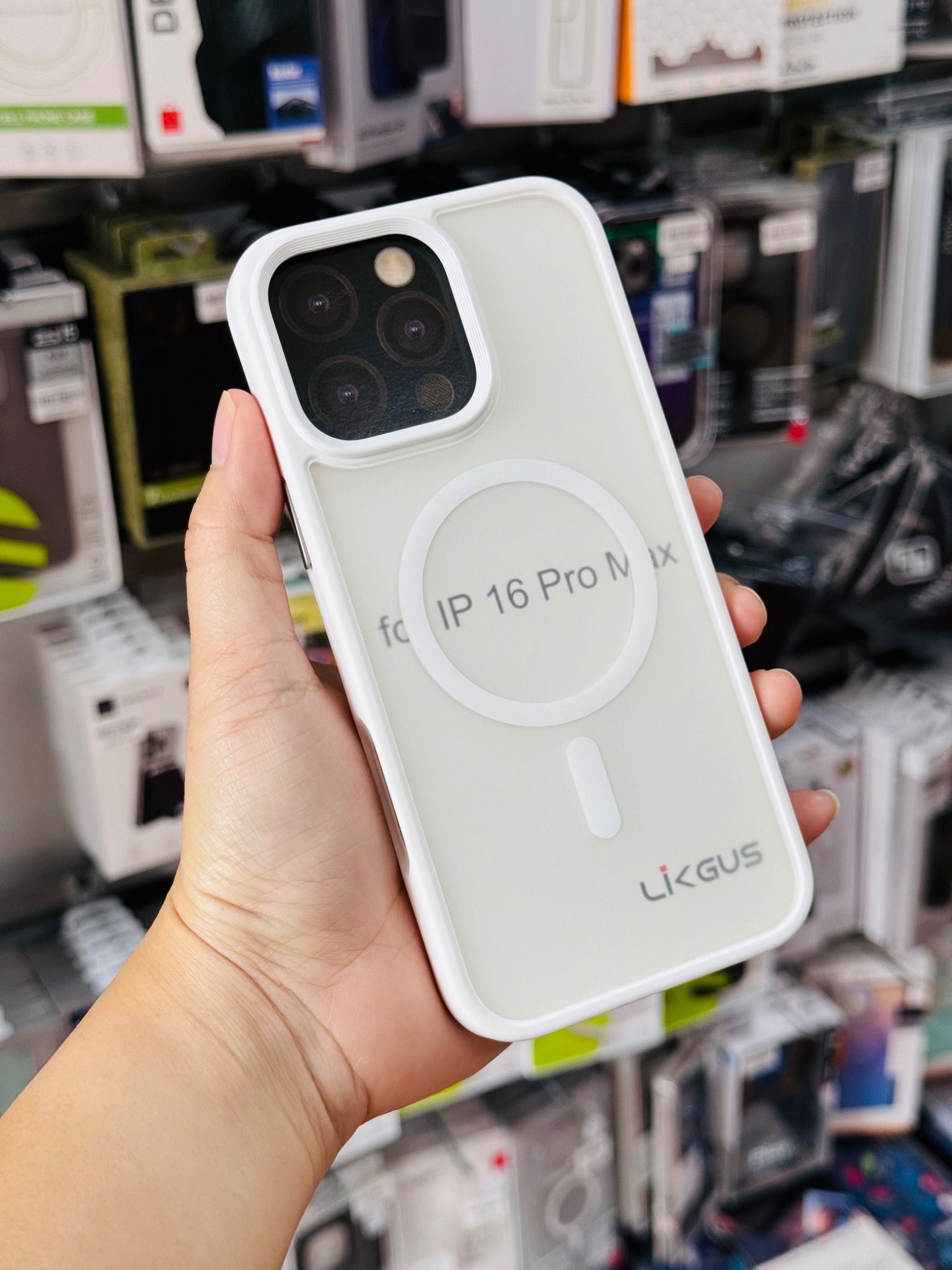 Ốp 16 Promax Likgus Nhám Magsafe - Trắng