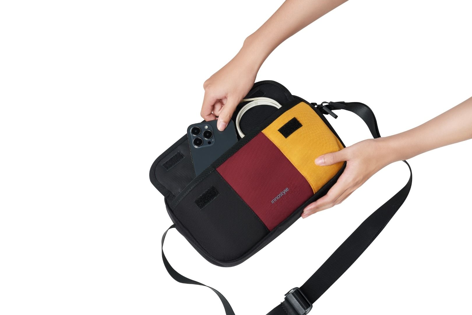 Túi Đeo Chéo Innostyle VersalSling (Red/Yellow)
