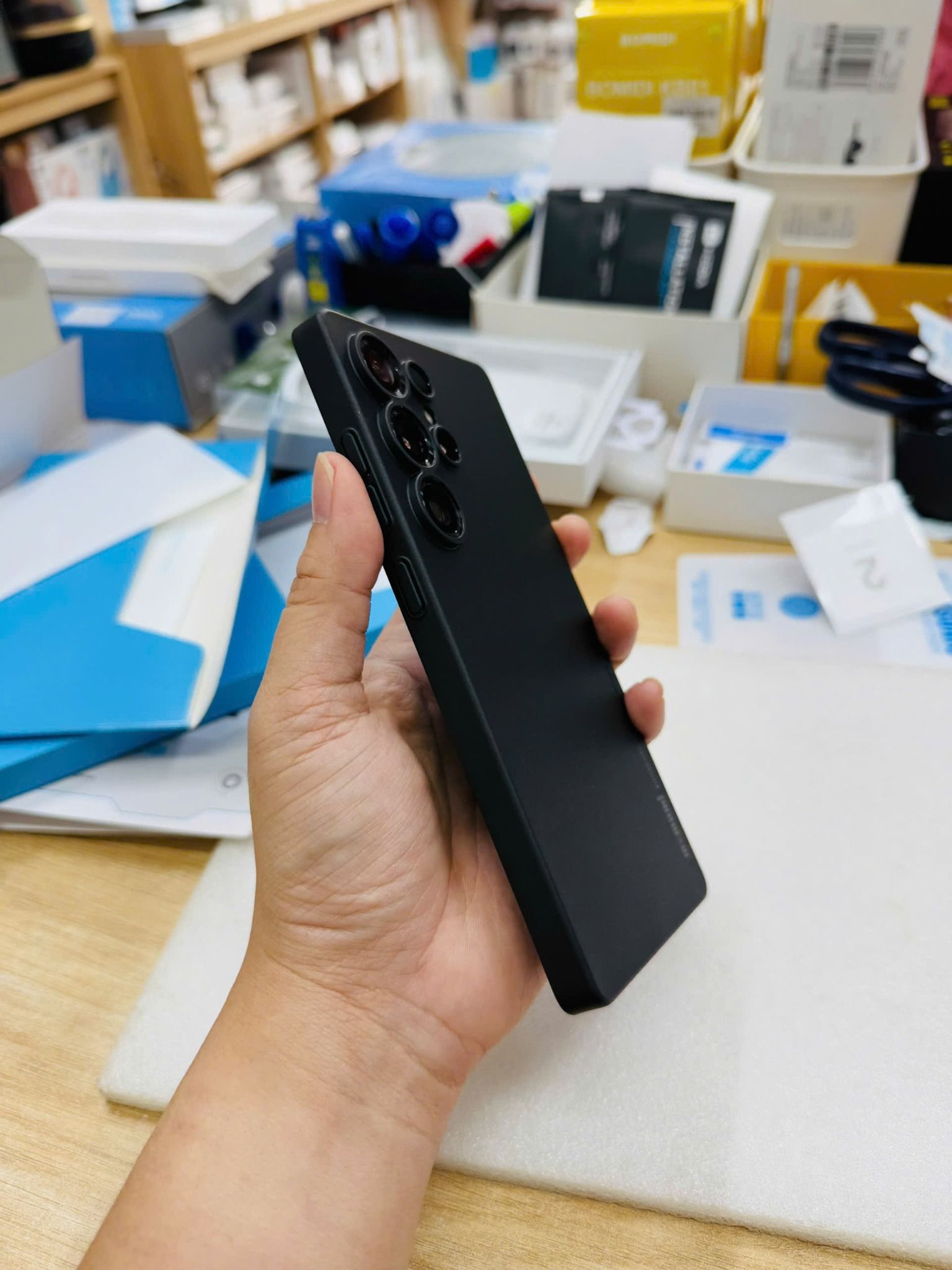 Ốp S25 Ultra Memumi Lụa Mỏng - Đen