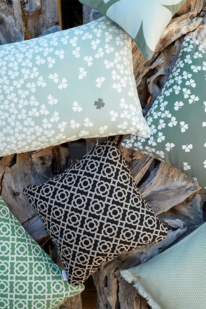 Gối ngoài trời LORETTE 44 x 44
