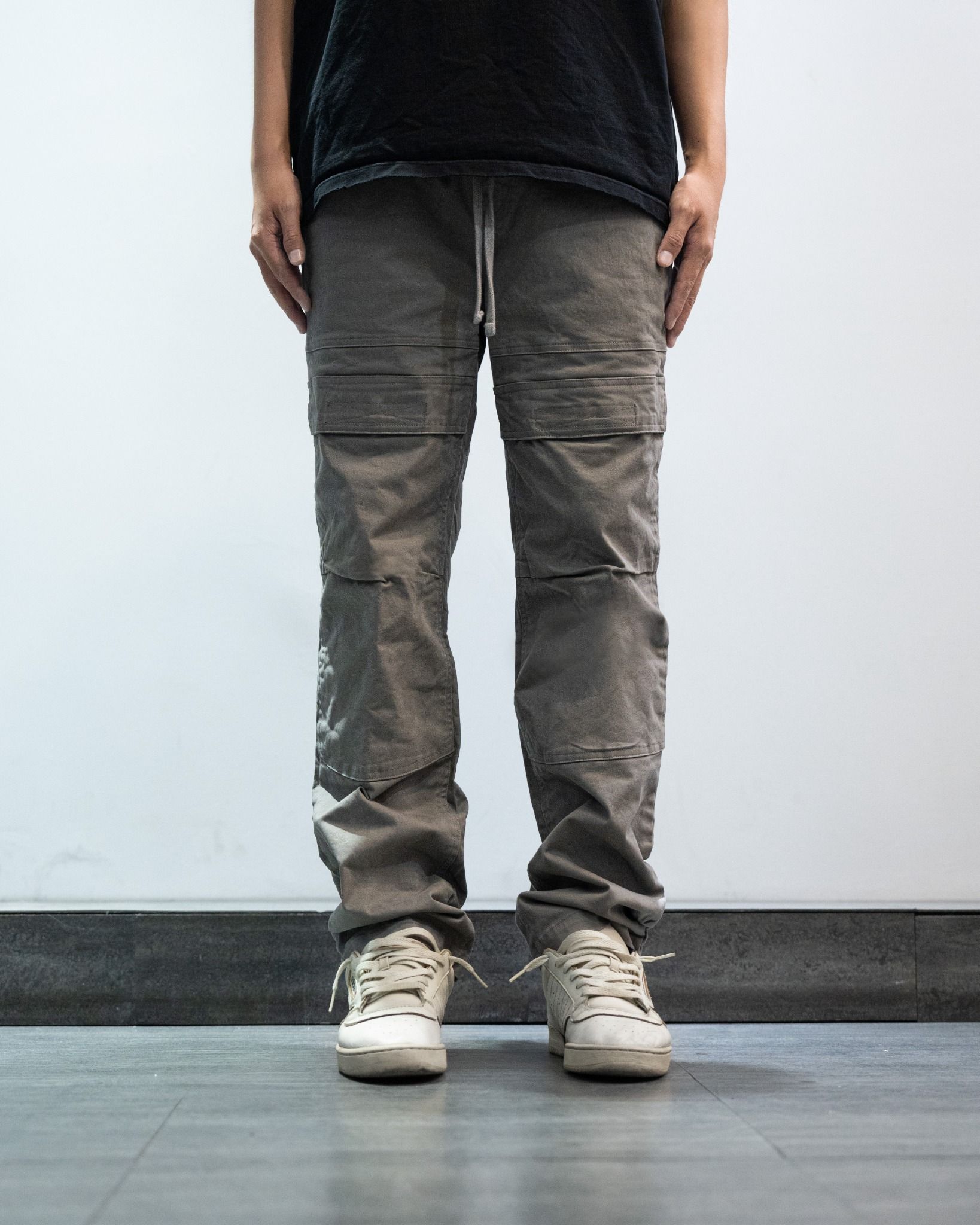 LOOSE HYBRID CARGO PANTS - SUVA GREY