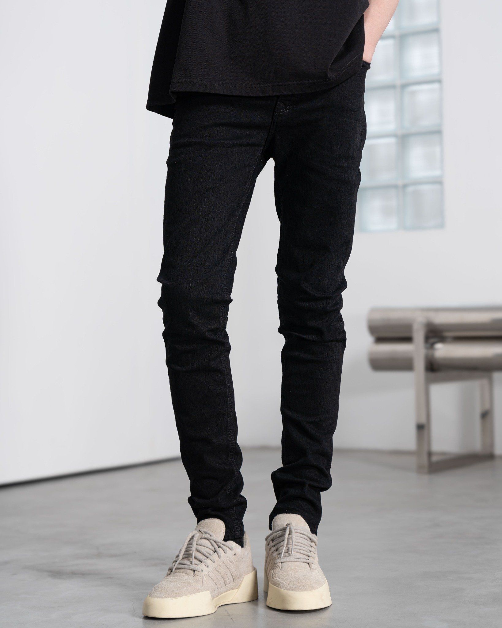 SLIM-SKINNY JEAN - BLACK