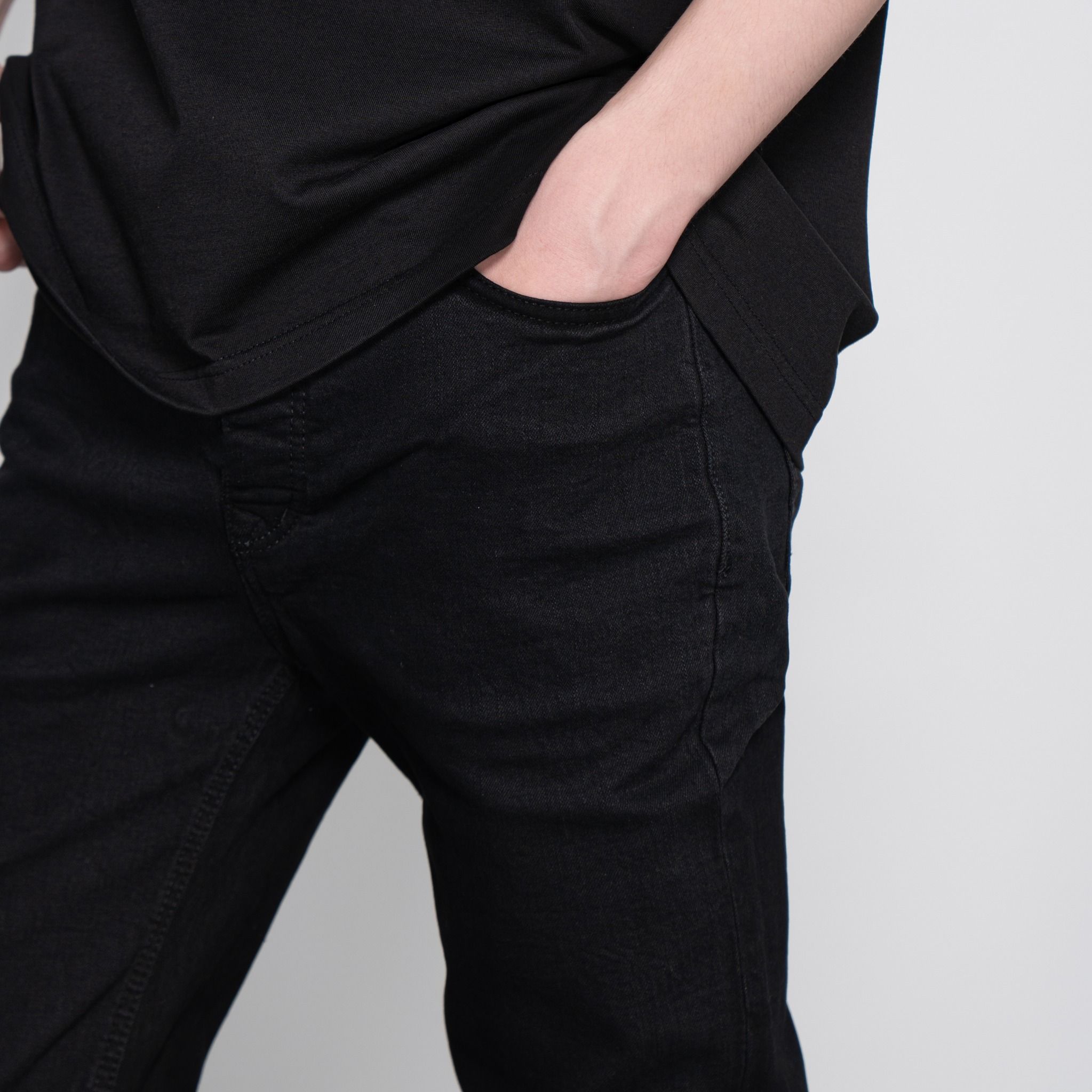 SLIM-SKINNY JEAN - BLACK