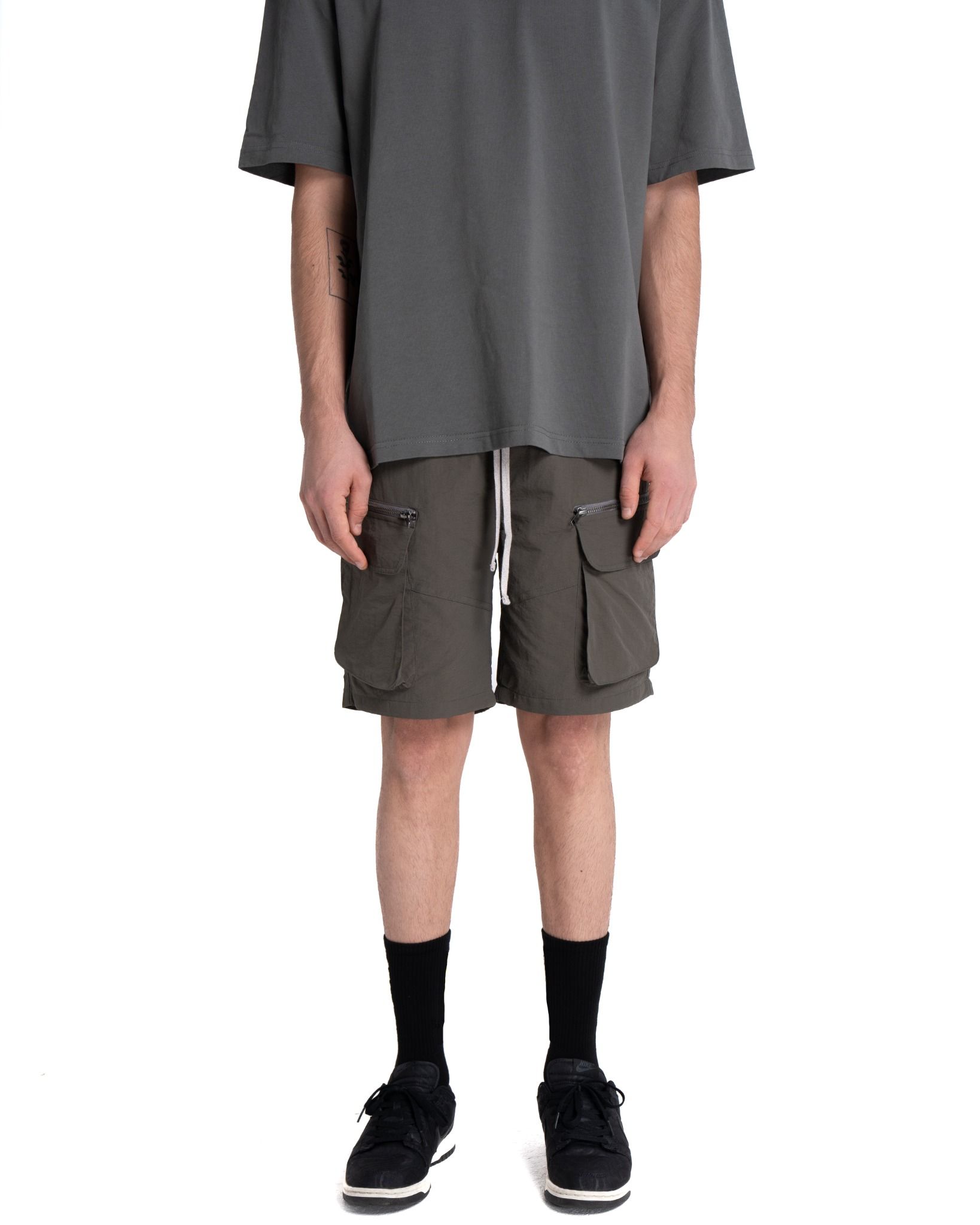 NYLON ZIP SHORTS - DUNE