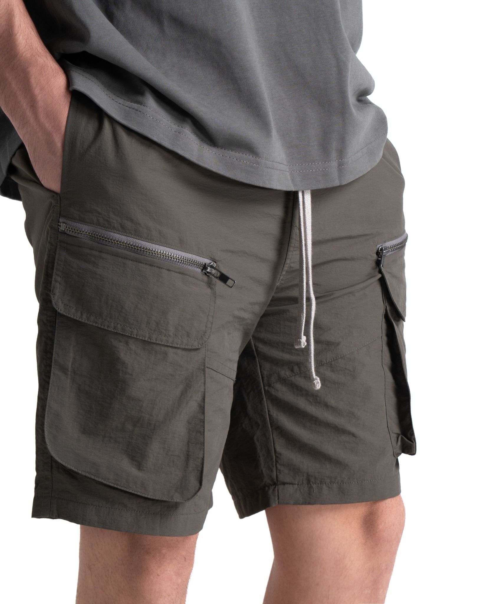 NYLON ZIP SHORTS - DUNE