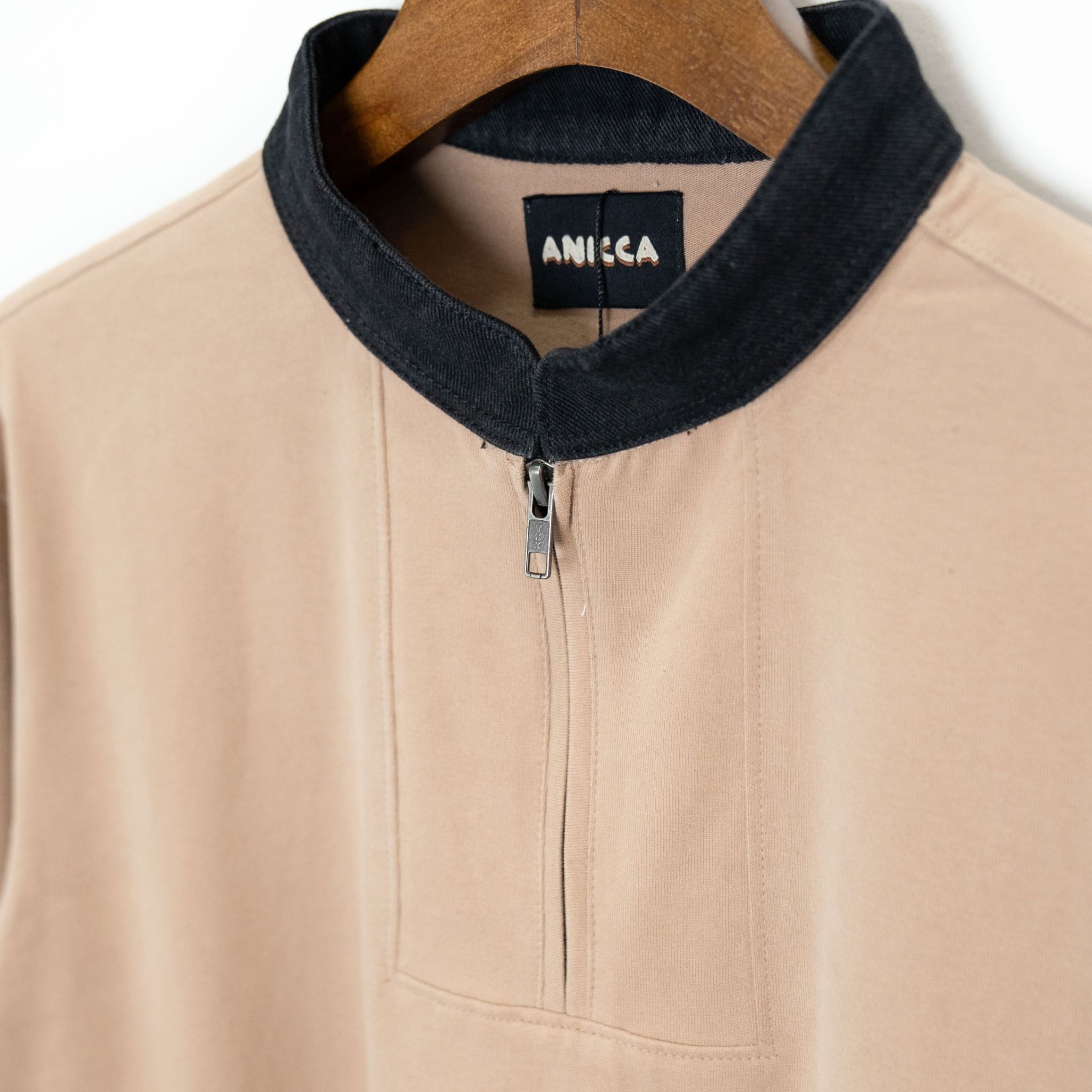 ZIP UP HENLEY DENIM COLLAR SHIRT - CAMEL