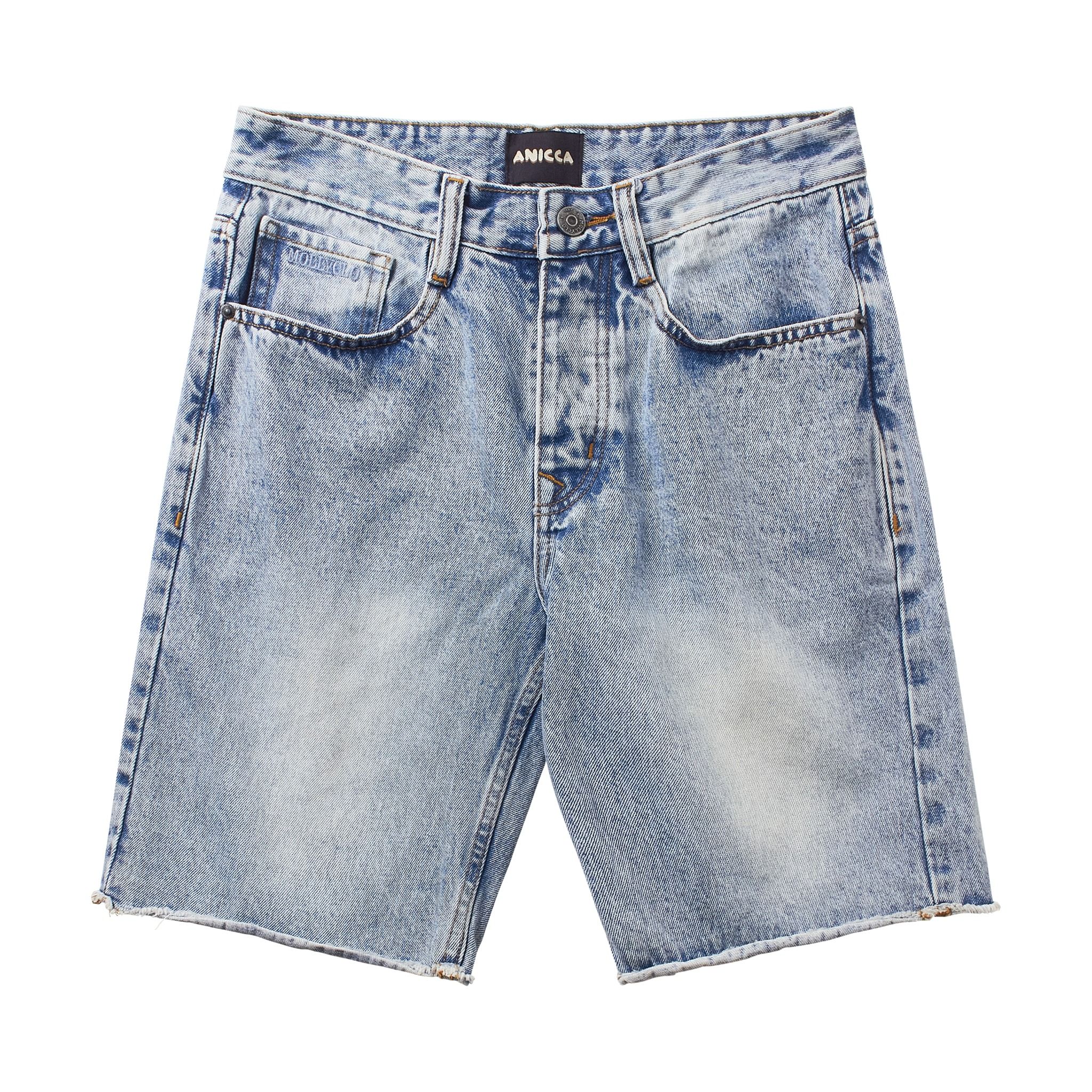 DENIM SHORTS - LIGHT INDIGO