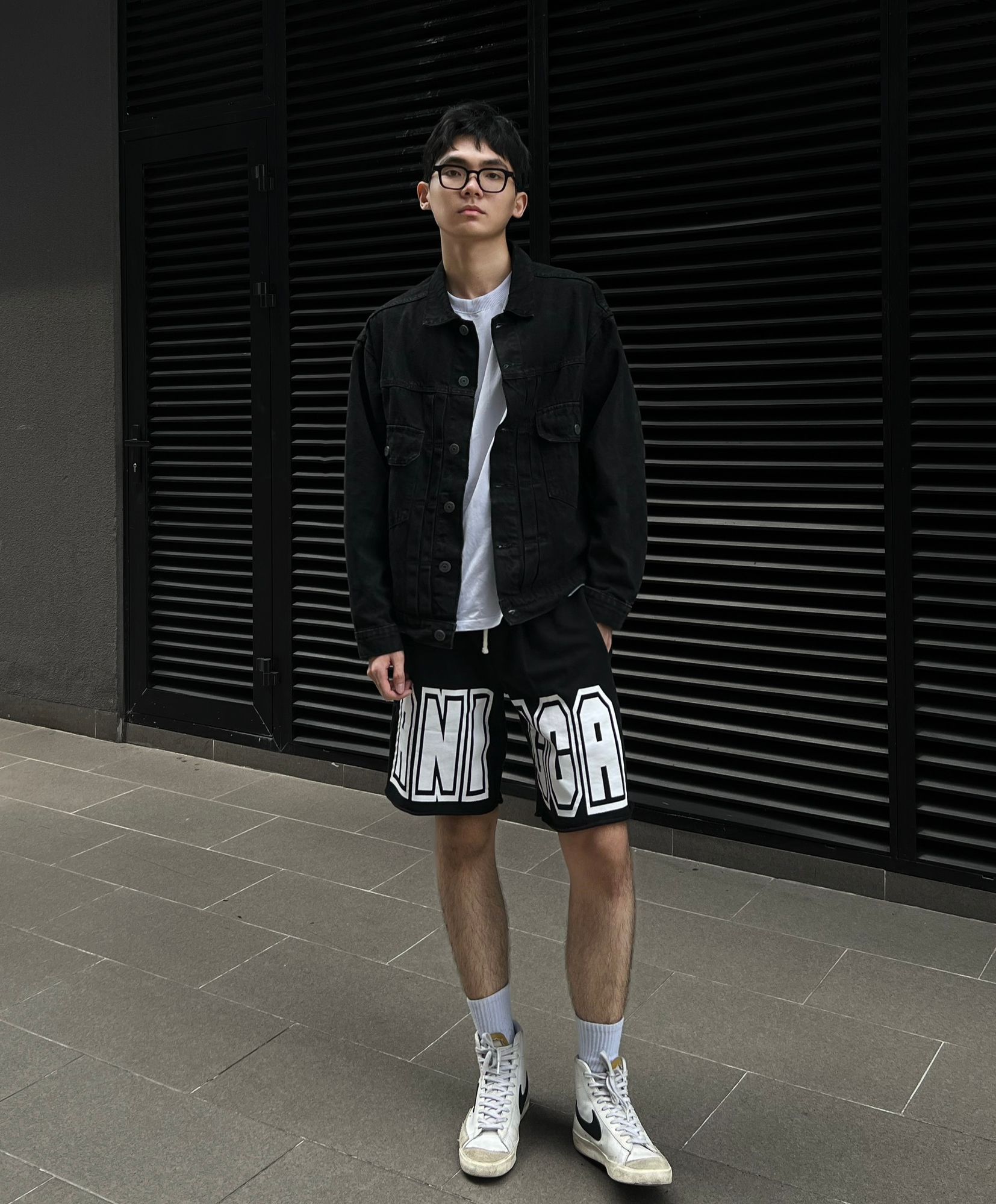 TERRY RAW SHORTS - BLACK VARSITY