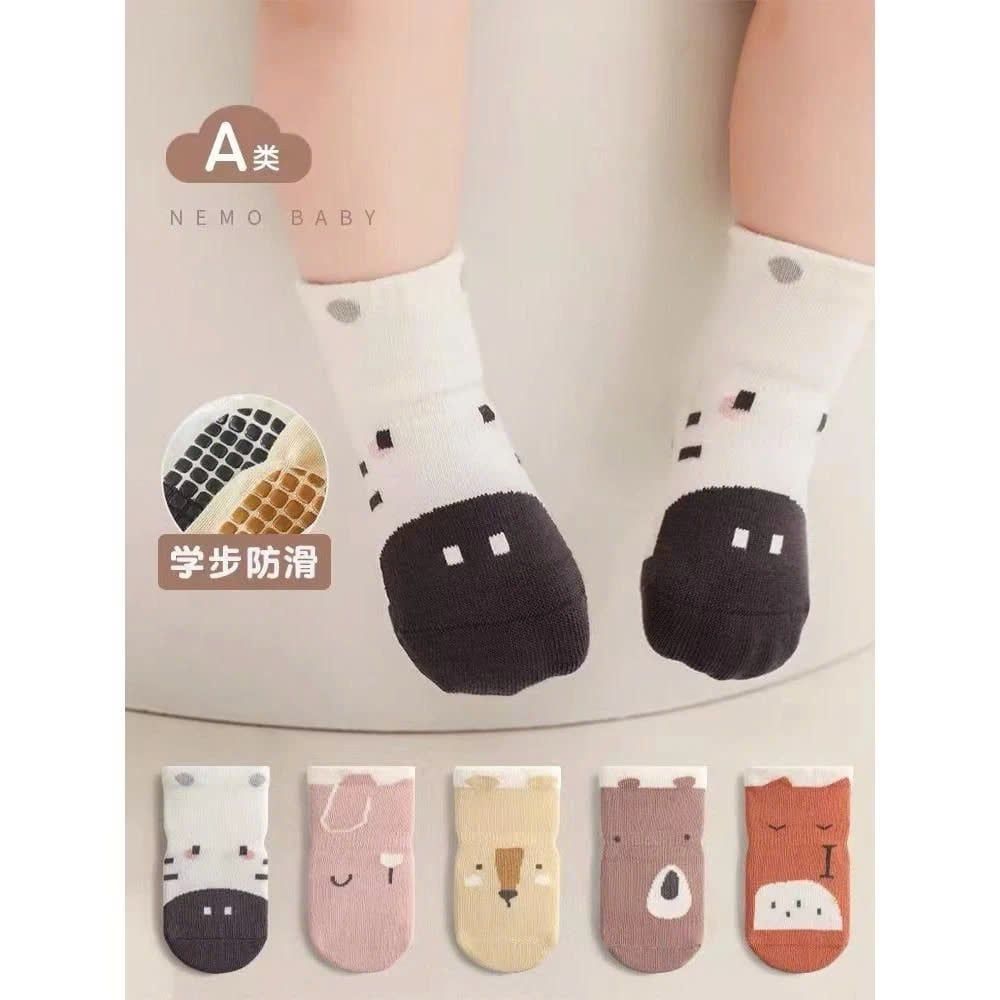Tất sơ sinh cotton chống trượt cho bé