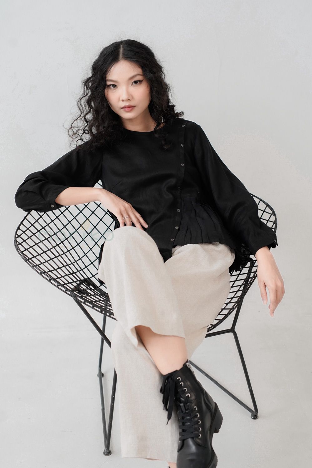 Quần Linen ống suông màu Kem