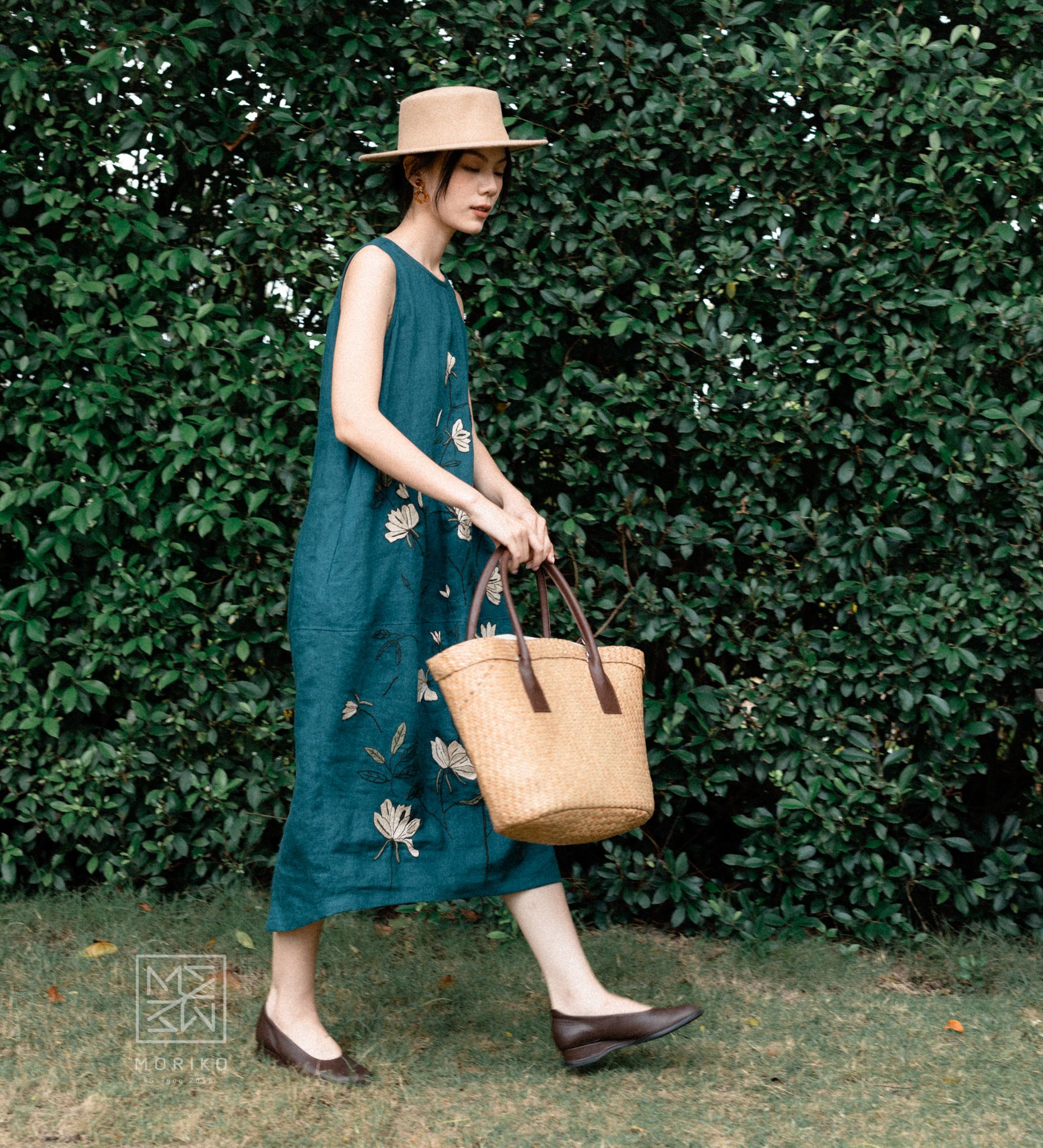 Lagoon Dress (Đầm bí xanh thêu hoa hồng)