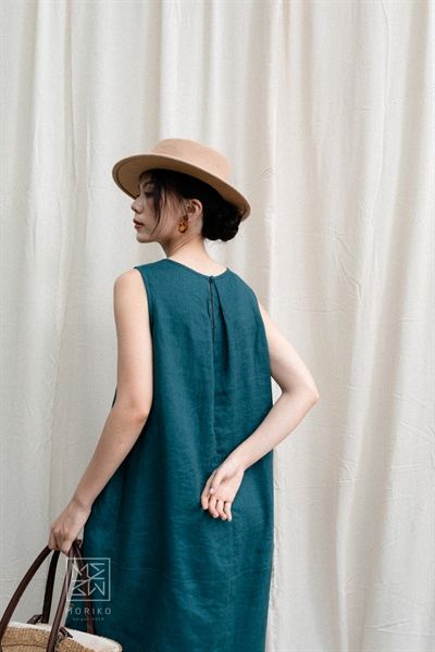 Lagoon Dress (Đầm bí xanh thêu hoa hồng)
