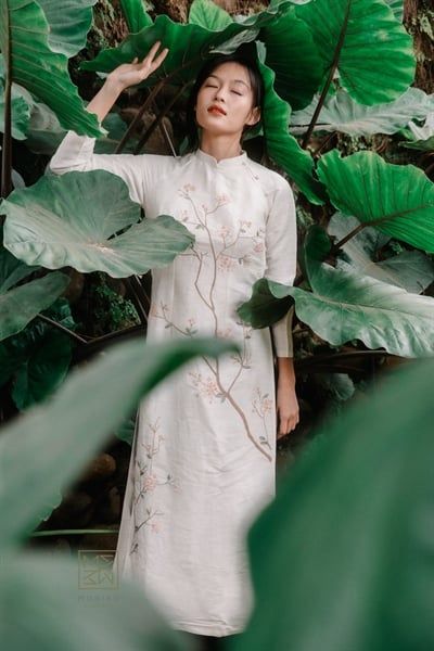 Áo Dài tơ tằm thêu Hoa đào