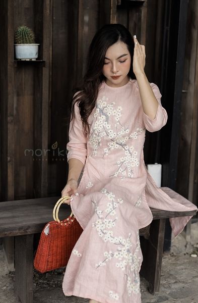 Áo Dài Linen thêu Nhành Hoa Mai Trắng