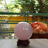Cầu thạch anh hồng nặng 1.7kg, đường kính 10.6cm