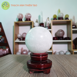 Cầu thạch anh trắng dừa nặng 0.793kg, đường kính 8.2 cm