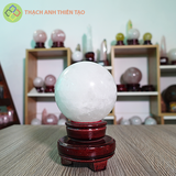 Cầu thạch anh trắng dừa nặng 0.765kg, đường kính 8.2cm