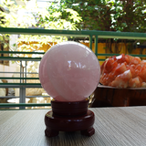 Cầu thạch anh hồng nặng 1.62kg, đường kính 10,.2cm