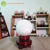 Cầu thạch anh trắng dừa nặng 0.609kg, đường kính 7.6cm