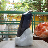 Trụ thạch anh đen nặng 3,2kg, cao 32cm
