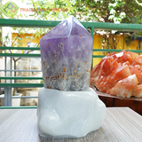 Trụ thạch anh tím nặng 4,65 kg, cao 31cm