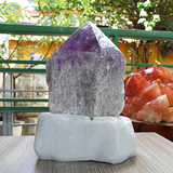 Trụ thạch anh tím nặng 7.4kg, cao 30cm